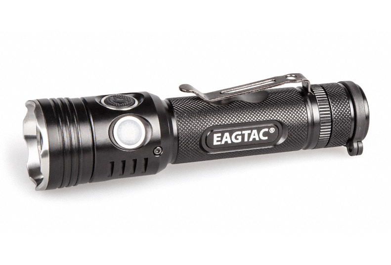 EagleTac TX30C2 Kit XHP35 HI CW (1x18650/2CR123A, 1400lm, 385m)