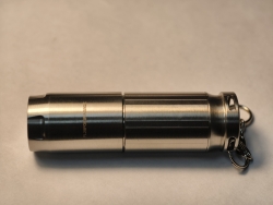 TrustFire MINI-05 (1x CR123A, 1x XM-L2, 300lm)