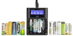 Зарядное устройство XTAR L4 Pro (для 1-4 Li-ion/Ni-MH, 4 x AА/AAA, LCD дисплей)