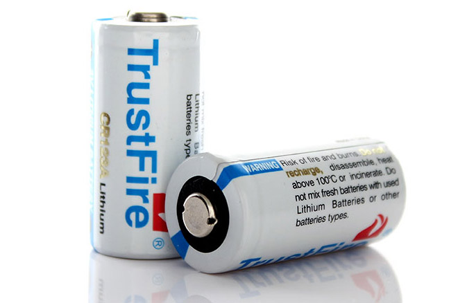 CR123A TrustFire CR123A  батарейка литиевая