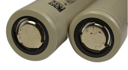 Аккумулятор Li-Ion высокотоковый Molicel INR21700-P42A (КОРРОЗИЯ! длина 70 мм, 3,6/4,2 В, 45 А, 4200 мАч, 10 мОм)