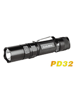 Fenix PD32 (XP–G S2, 330 lm, 18650)